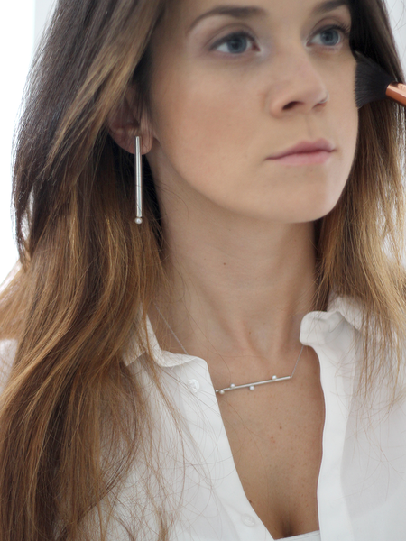 Mel - Olivia Long Silver Pearl Earring